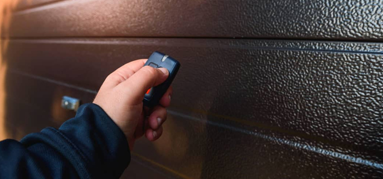 automatic door opener with remote control in Niagara Falls