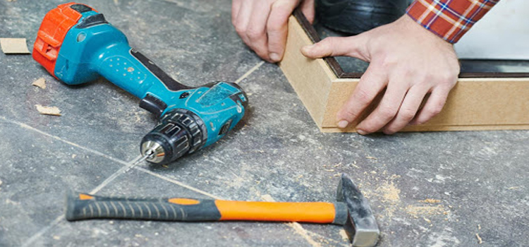 broken door frame repair Niagara Falls