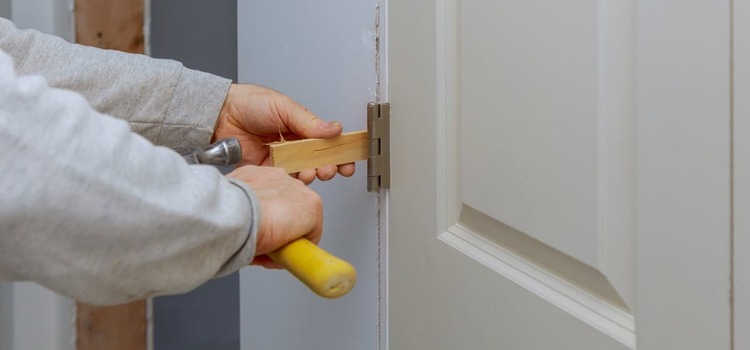fiberglass entry door repair in Niagara Falls