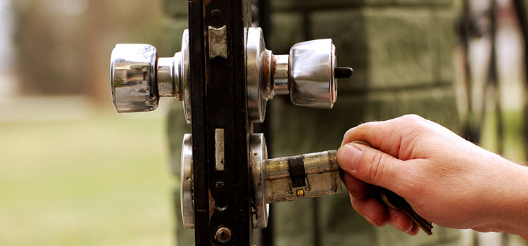 front door latch repair Niagara Falls