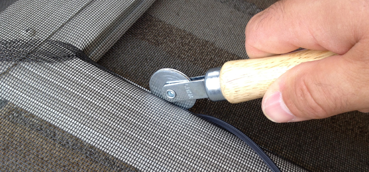 metal screen door repair in Niagara Falls