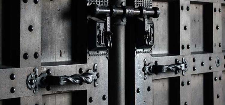 steel entry door repair in Niagara Falls